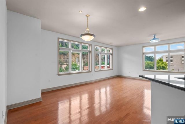 7400 River Road 438, North Bergen, NJ 07047