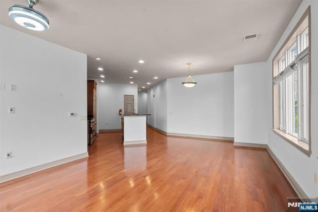 7400 River Road 438, North Bergen, NJ 07047