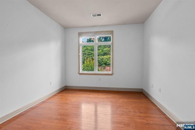 7400 River Road 438, North Bergen, NJ 07047