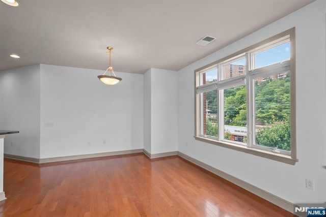 7400 River Road 438, North Bergen, NJ 07047