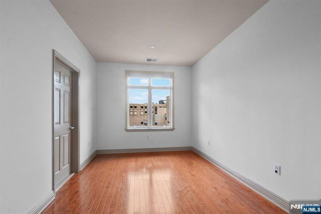 7400 River Road 438, North Bergen, NJ 07047