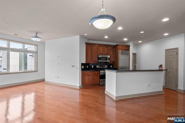 7400 River Road 438, North Bergen, NJ 07047
