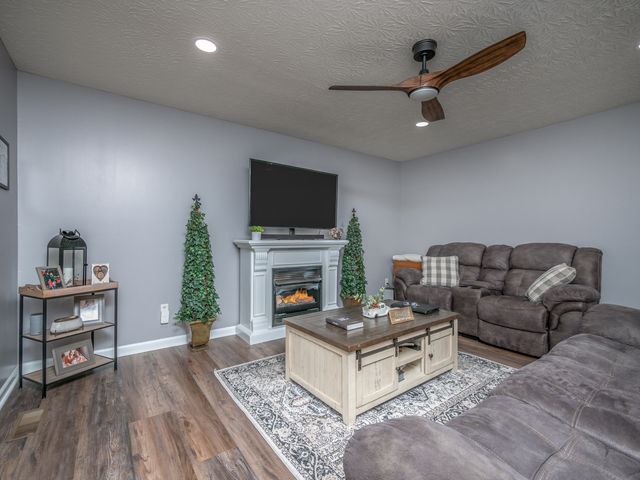 93 Wright Road, Salt Lick, KY 40371