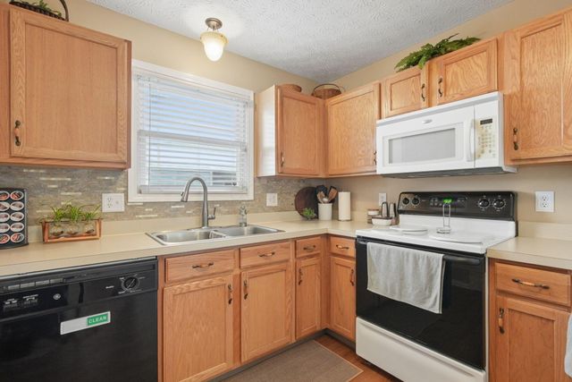 7760 Freesia Street, 57, Blacklick, OH 43004