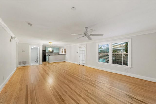 1621 Heights Boulevard 3, Houston, TX 77008