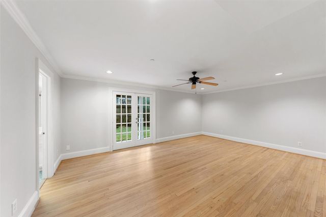 1621 Heights Boulevard 3, Houston, TX 77008