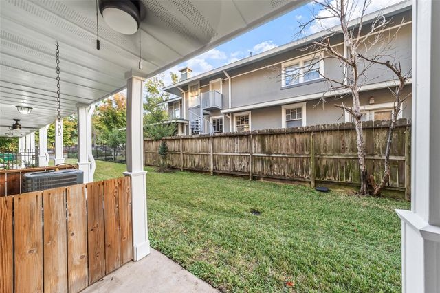 1621 Heights Boulevard 3, Houston, TX 77008