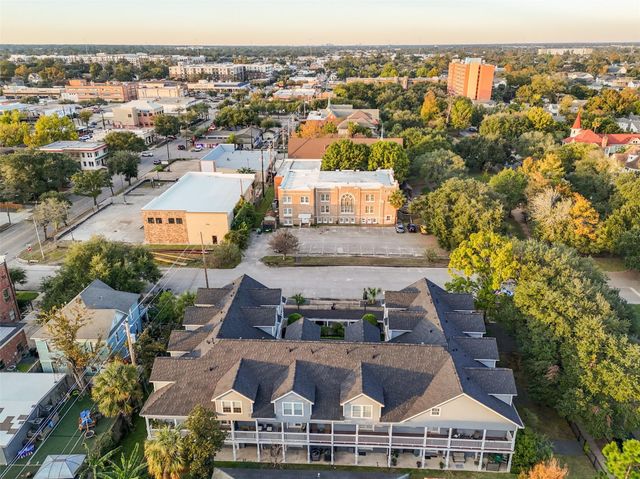 1621 Heights Boulevard 3, Houston, TX 77008