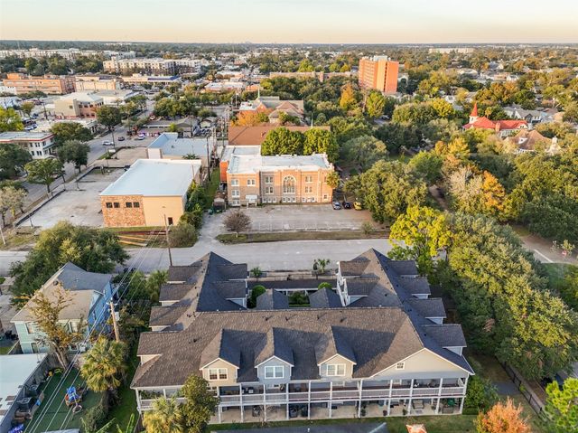 1621 Heights Boulevard 3, Houston, TX 77008