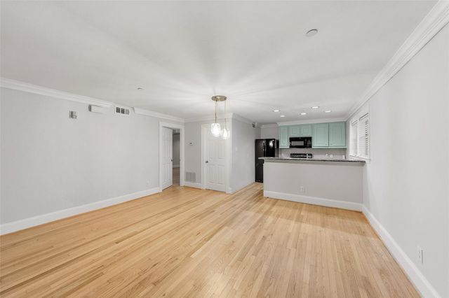 1621 Heights Boulevard 3, Houston, TX 77008