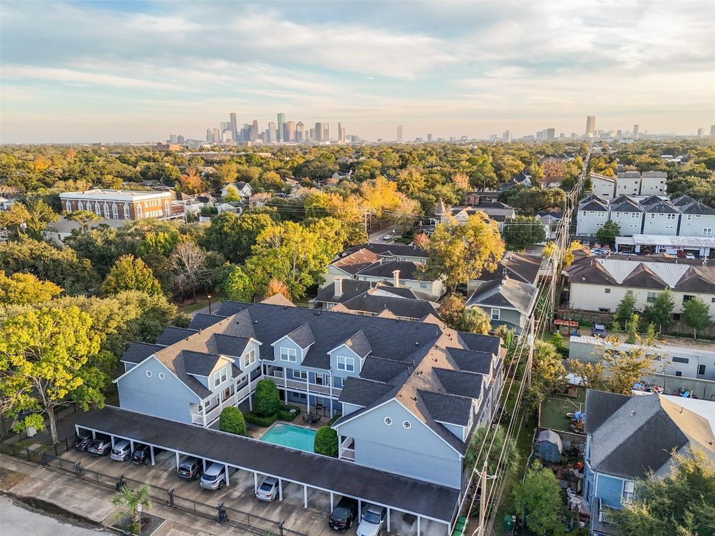 1621 Heights Boulevard 3, Houston, TX 77008