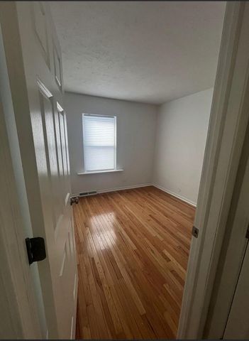 20564 N Elizabeth Avenue, Prairie View, IL 60069