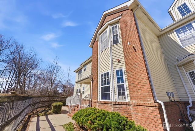 182 Sunshine Drive, Piscataway, NJ 08854