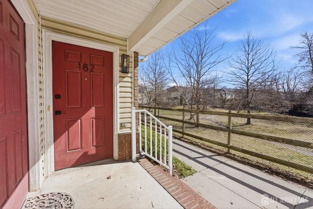 182 Sunshine Drive, Piscataway, NJ 08854