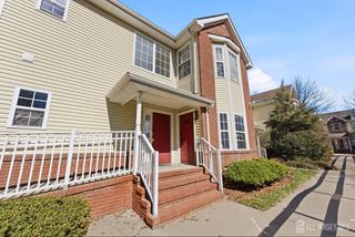 182 Sunshine Drive, Piscataway, NJ 08854
