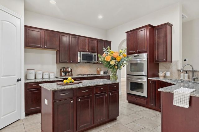 4804 Taurus WALK, Austin, TX 78738