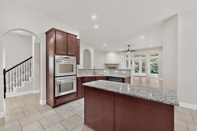 4804 Taurus WALK, Austin, TX 78738