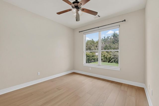 4804 Taurus WALK, Austin, TX 78738