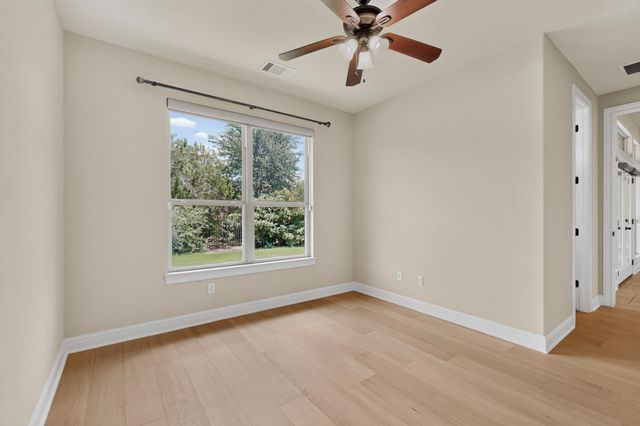 4804 Taurus WALK, Austin, TX 78738