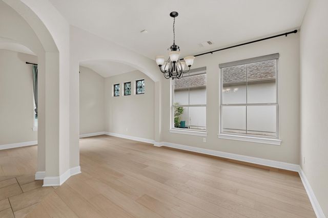 4804 Taurus WALK, Austin, TX 78738