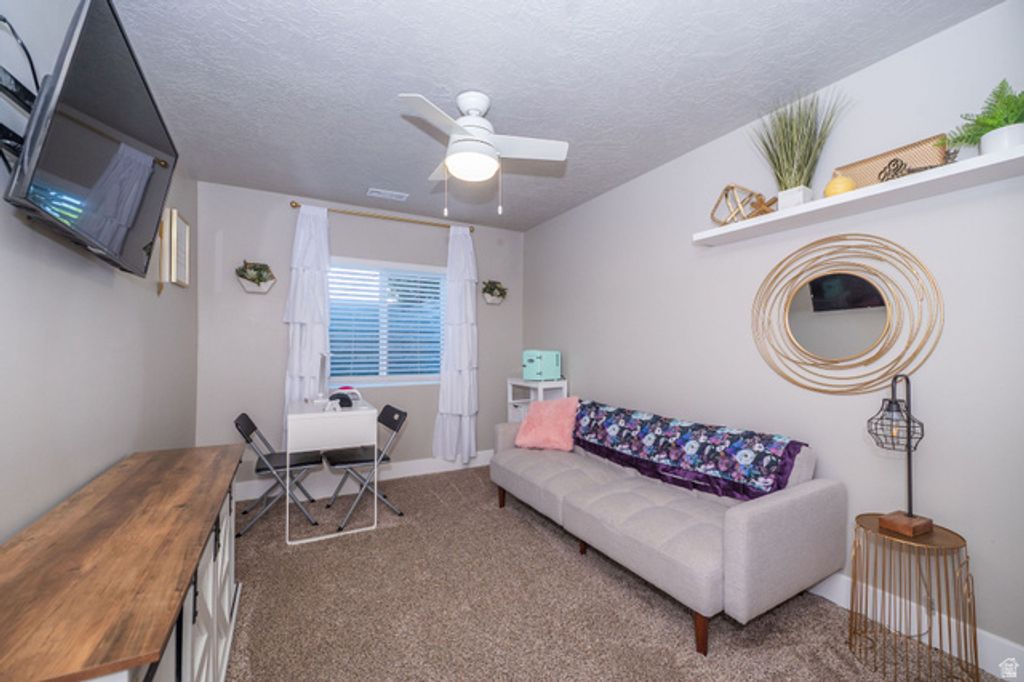 Image 42 of property listing at 5437 S 3150 W, Roy, UT 84067