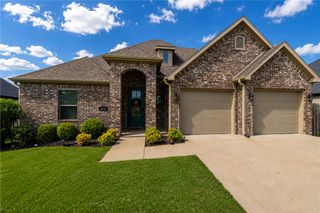 2016 Gilligan Avenue, Rogers, AR 72758