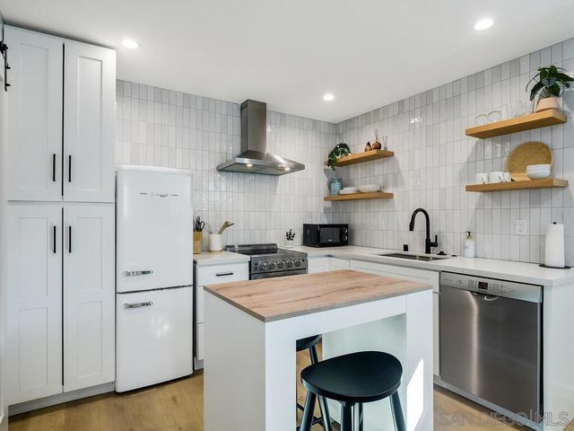 4751 Altadena Ave, San Diego, CA 92115