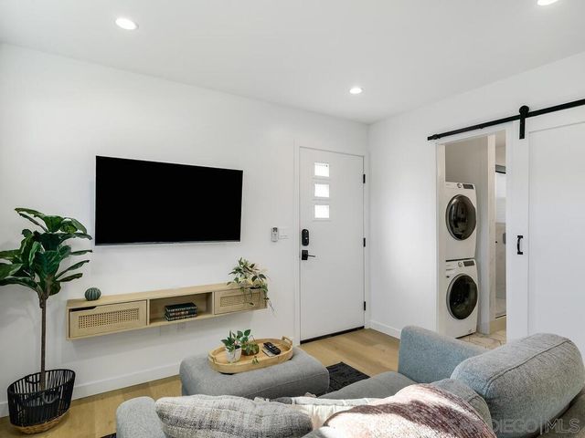 4751 Altadena Ave, San Diego, CA 92115