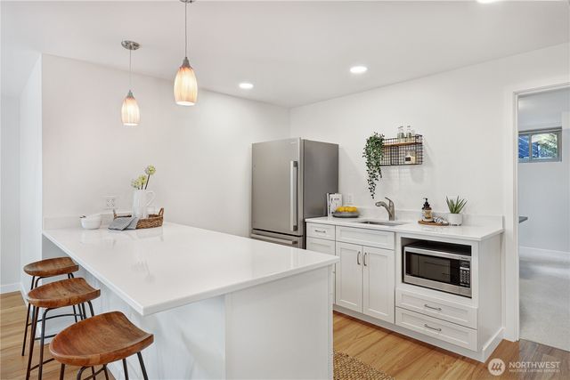 10850 Marine View Drive SW, Seattle, WA 98146