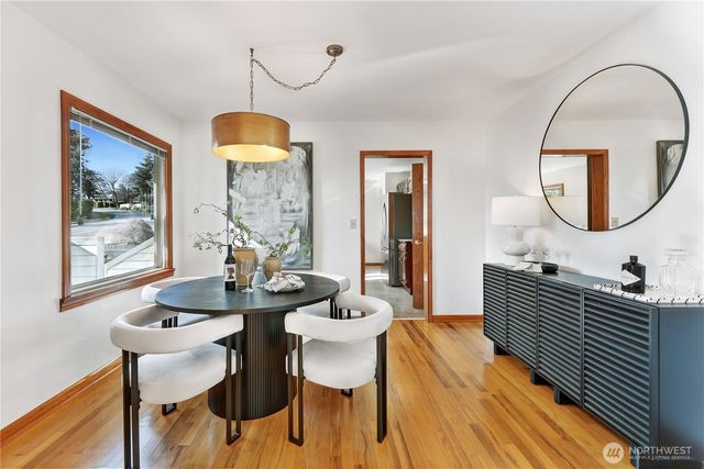 10850 Marine View Drive SW, Seattle, WA 98146