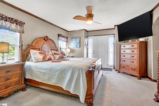 82 Laredo Drive, Gray Court, SC 29645