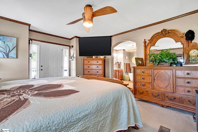 82 Laredo Drive, Gray Court, SC 29645