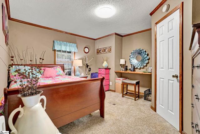 82 Laredo Drive, Gray Court, SC 29645