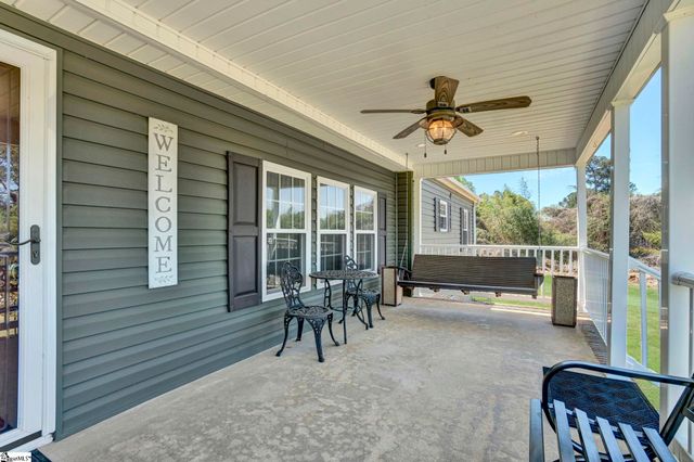 82 Laredo Drive, Gray Court, SC 29645