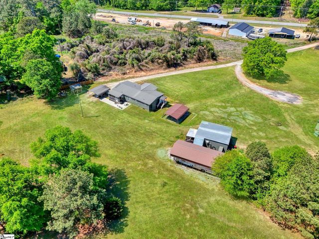 82 Laredo Drive, Gray Court, SC 29645