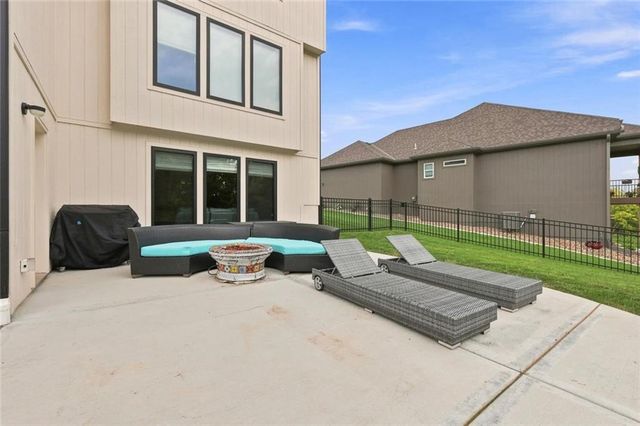 12455 NW Appaloosa Street, Platte City, MO 64079