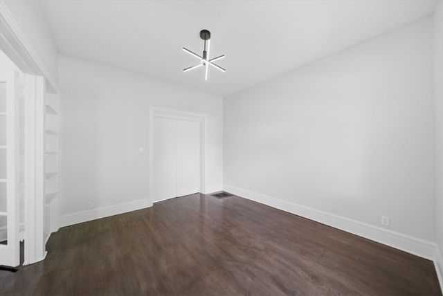 5943 W Huron Street, Chicago, IL 60644