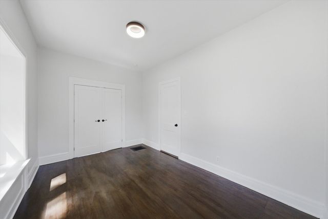 5943 W Huron Street, Chicago, IL 60644