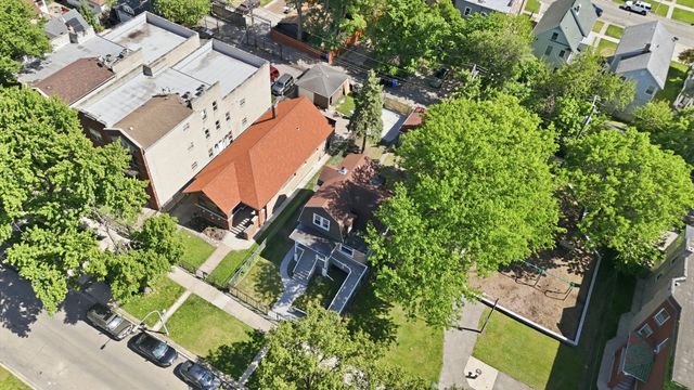 5943 W Huron Street, Chicago, IL 60644