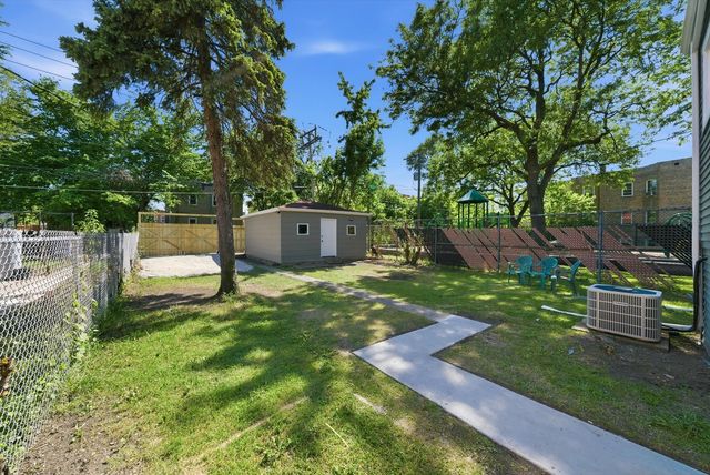 5943 W Huron Street, Chicago, IL 60644