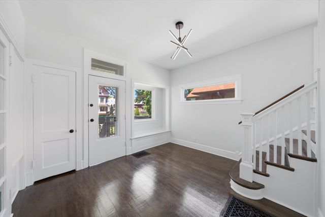 5943 W Huron Street, Chicago, IL 60644