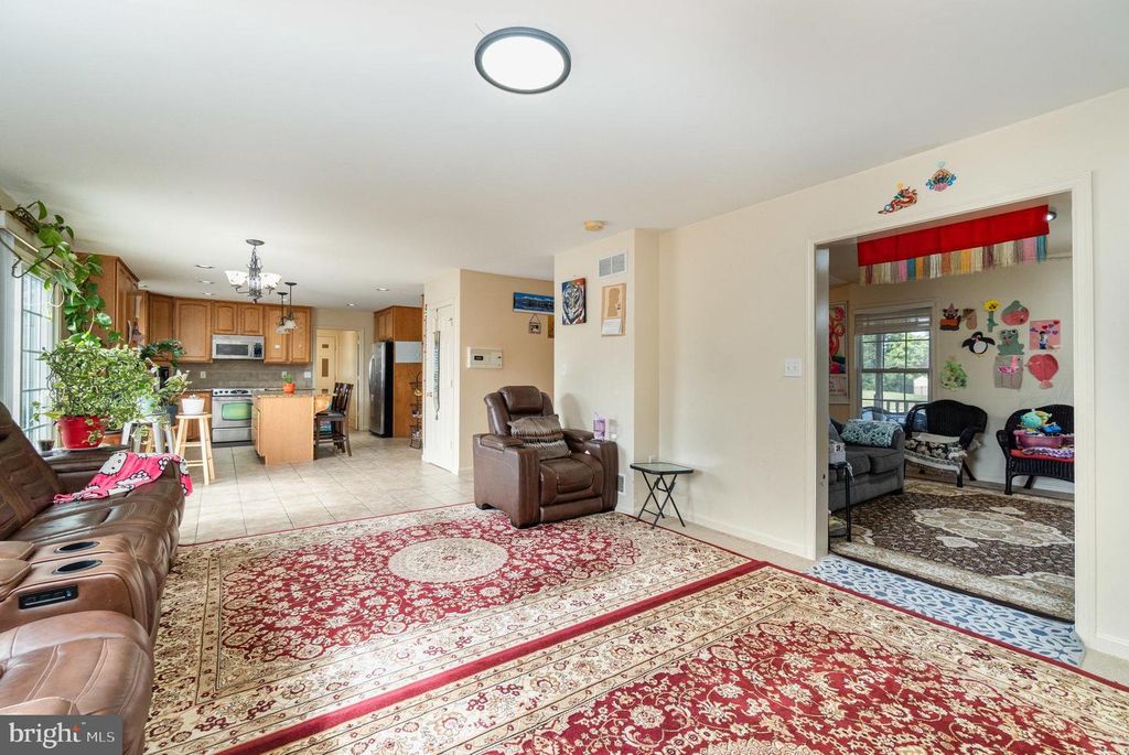 6355 CHATHAM GLENN WAY N, Harrisburg, PA 17111