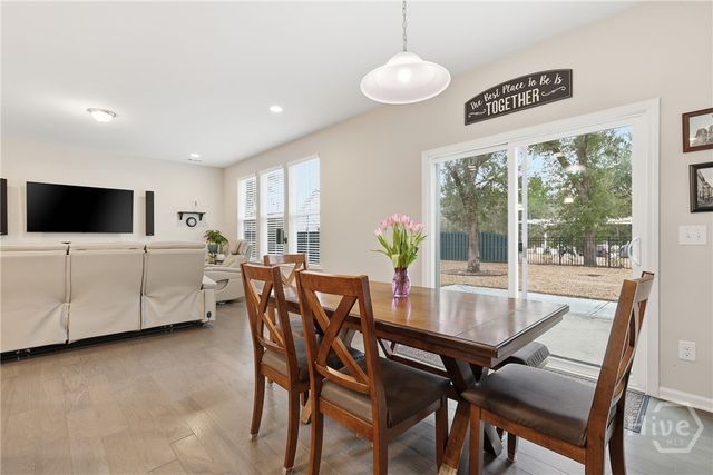 517 Waybridge Way, Richmond Hill, GA 31324