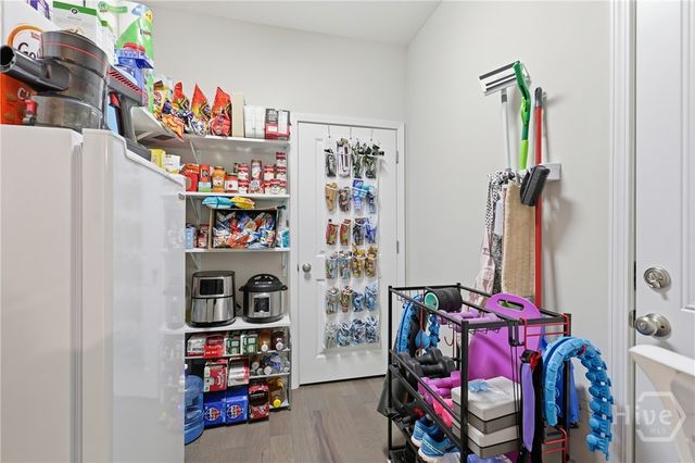 517 Waybridge Way, Richmond Hill, GA 31324