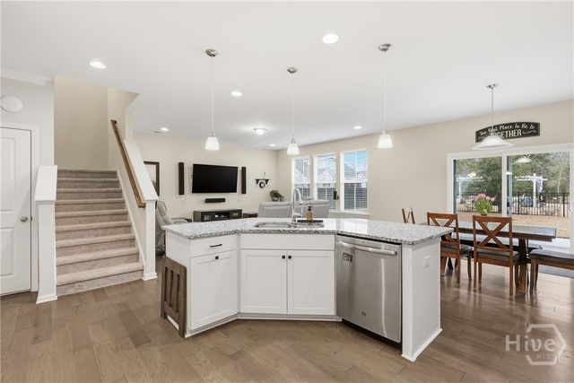 517 Waybridge Way, Richmond Hill, GA 31324