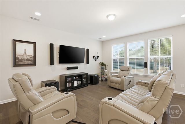 517 Waybridge Way, Richmond Hill, GA 31324