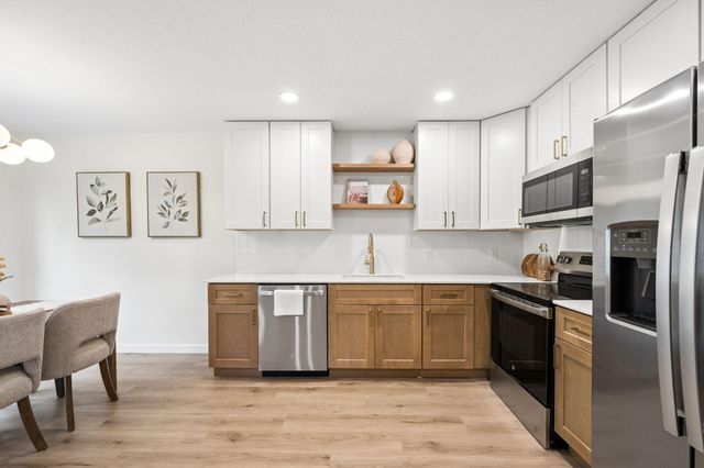 18121 Covington Path, Minnetonka, MN 55345