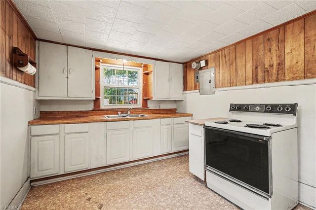 811 Cliffside Avenue, High Point, NC 27260