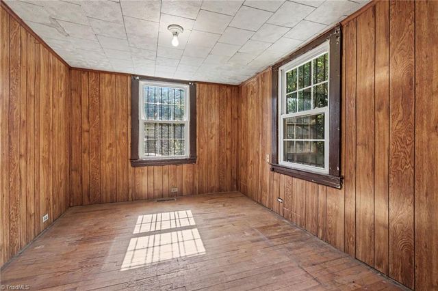811 Cliffside Avenue, High Point, NC 27260