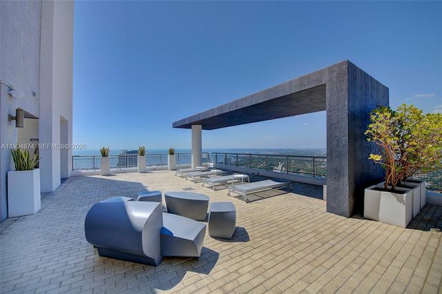 60 SW 13th St 2820, Miami, FL 33130